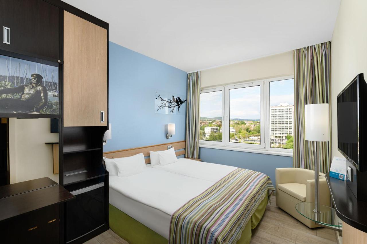 Danubius Hotel Marina 巴拉顿菲赖德 外观 照片