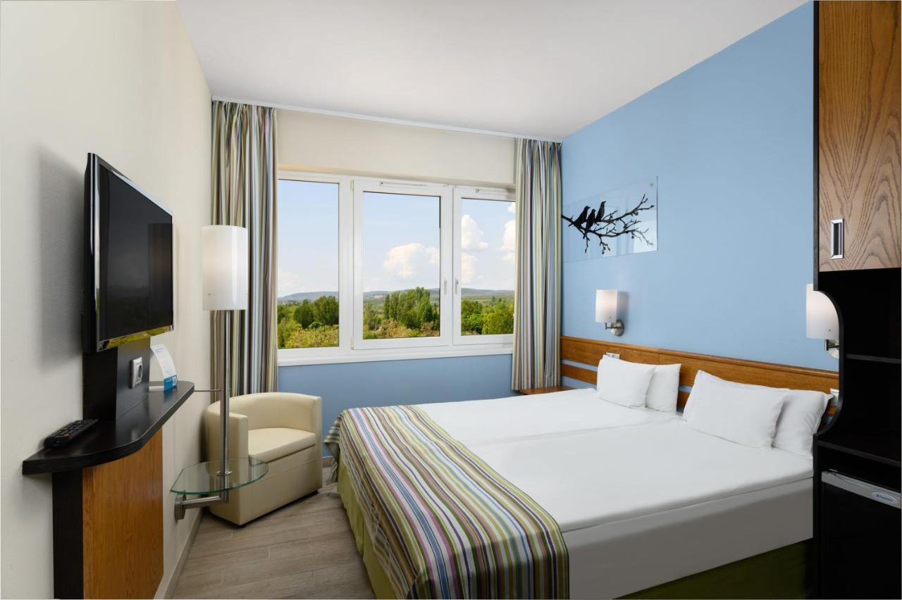 Danubius Hotel Marina 巴拉顿菲赖德 外观 照片