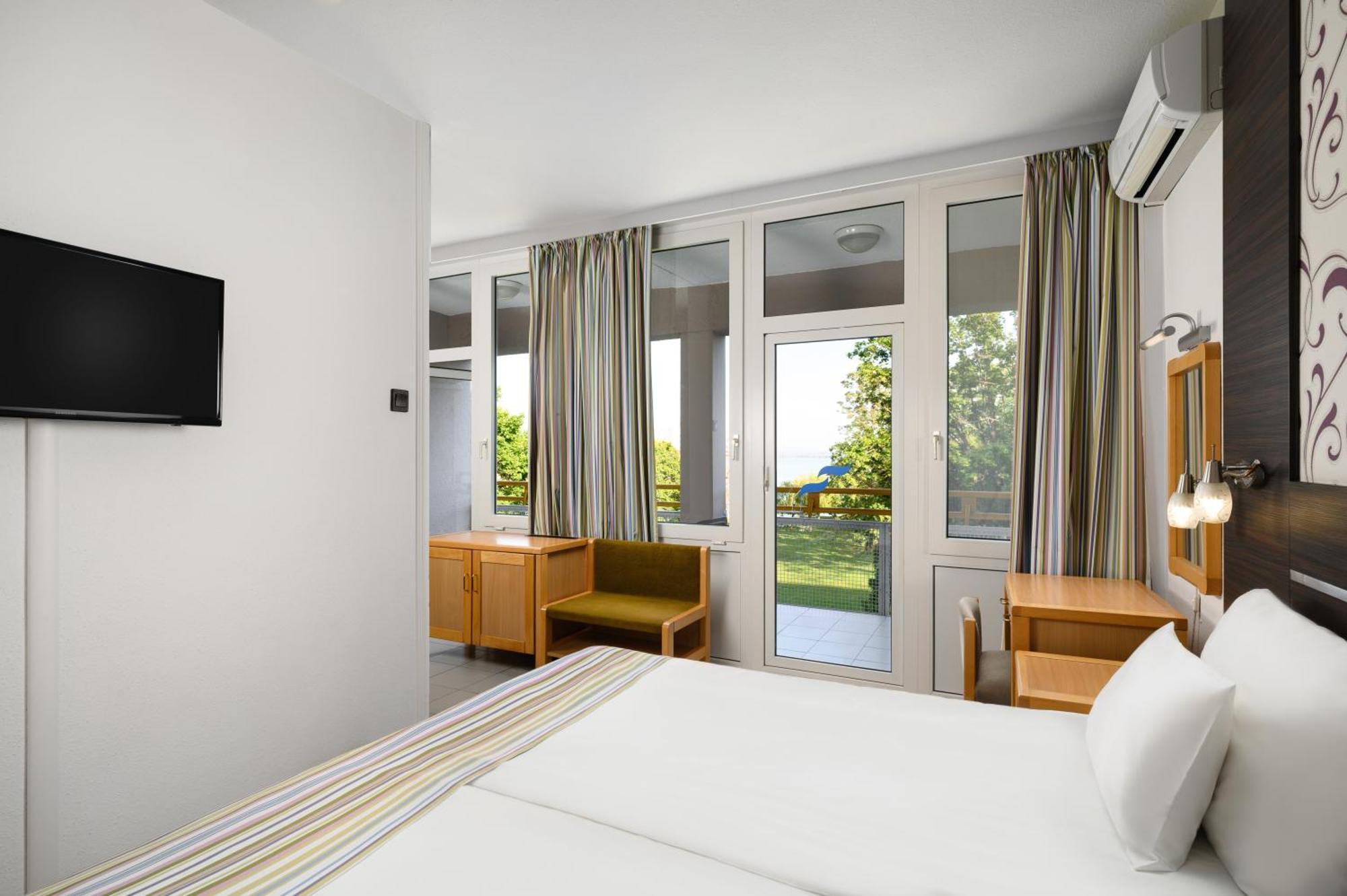 Danubius Hotel Marina 巴拉顿菲赖德 外观 照片